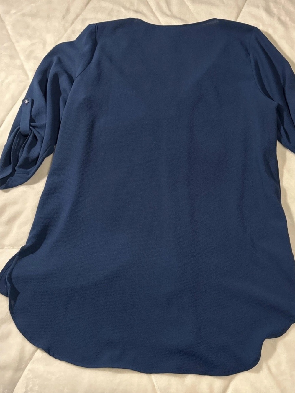 BOBEAU Stretch Crepe Blouse Hi/Lo Hem Roll Tab 3/4 Sleeve Blue Small V-neck Top - Picture 7 of 7